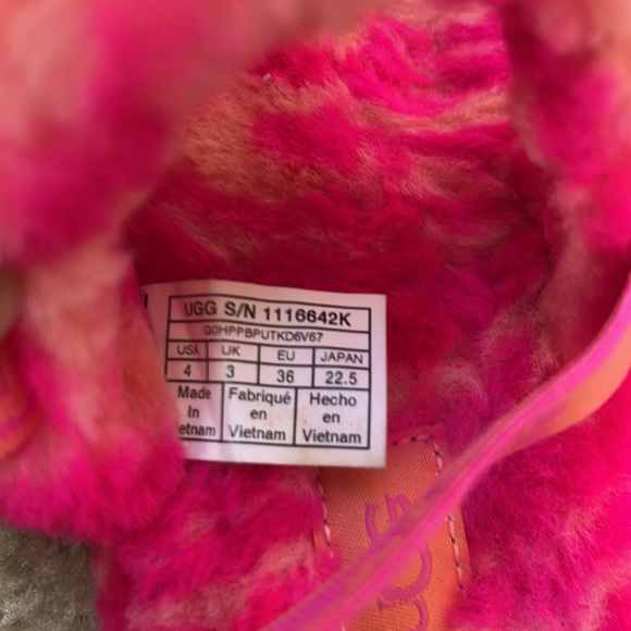 UGG Girls size4 ohh yeah  Zebra Slide - Picture 5 of 5